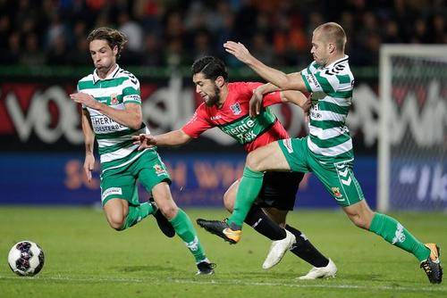 他再次抓住 他再次抓住